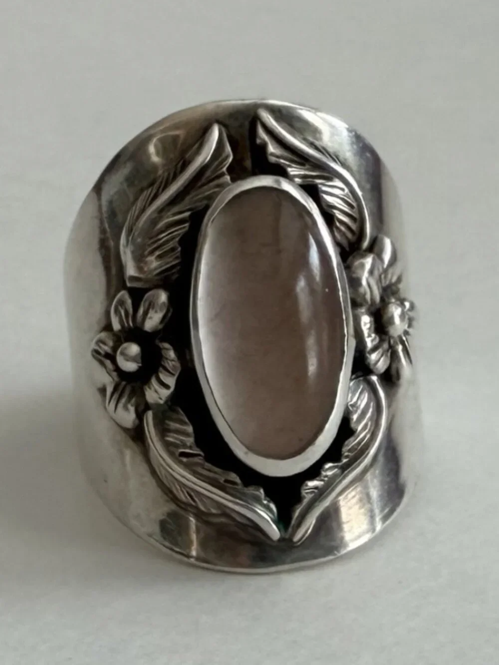 Vintage 1985 CAROL FELLEY 925 Sterling Ring w rose quartz stone Southwest design